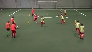 Fussball&uuml;bung: Passen und Freilaufen