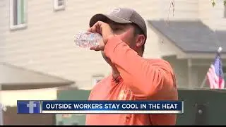 Outdoor works keep cool in extreme heat