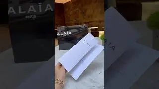 Ala&iuml;a unboxing in Paris #ugccontentcreator #ugccontent #creativeedit #stylistparis