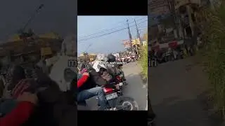 Kocak dua pemotor berantem gara gara ini