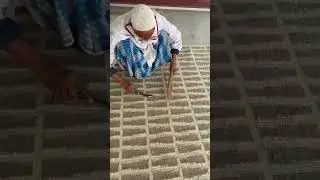 Handmade rug finishing, skilled artisan works #artisan #trends #handmade #hardwork #naturalrugs