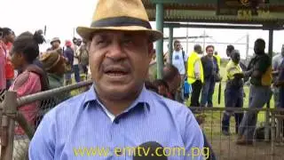 Sandaun Governor Pays Respect to Plane Crash Victims