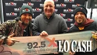 Lo Cash Visits 925 XTU SKI DAY 2016