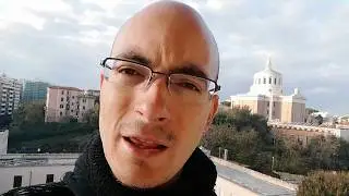 IL RAGAZZO BRUTTO PENSA DI AVERE QUESTA COLPA