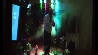 AL CANTANAPOLI DI GIONNY CANTA VITTORIO, LO GRASSO SCENOGRAFIA E' REGGIA DI GIONNY NESSUNO