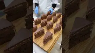 Chocolate Cake Cutting🍫