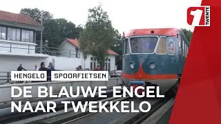 Antieke trein Blauwe Engel naar Twekkelo