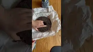 3 steps to break up Puer tea cake