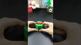 Угадайте, что внутри рождественской коробки-лабиринта? #3dprinting #box #maze #giftbox #shorts
