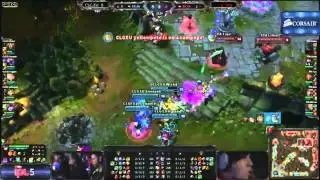 Froggen with some plays on Lux and Lee Sin - IPL5 Day 2