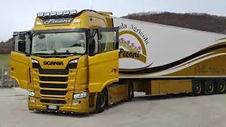 4k - Scania Truck 660S V8 (Next Generation) + Trailer + Interior - Top 100 Scania Italy