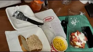 JASON'S DELI STRAWBERRY 🍓 SHORT CAKE 🍓 🍰 MAC AND CHEESES 🧀 😋 AND STRAWBERRY SHORT 🍓 😋 👌 SUBSCRIBE.