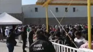 Mexico to close improvised migrant shelter