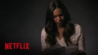 Por 13 Raz&otilde;es | O elenco l&ecirc; cartas de f&atilde;s | Netflix