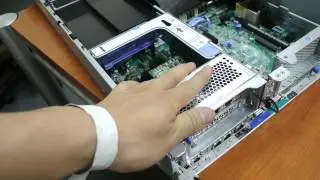 IBM System x3650 M4 Remove PCI Riser Card Assembly
