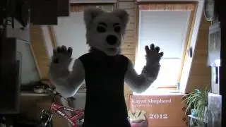 Frostbite Husky Fursuit Dance eigener Film