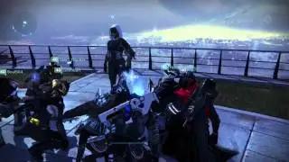 Paparazzi Spot Taken Tot in the Tower