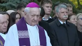 Bonyhádon végső nyugalomra helyezték Potápi Árpád János nemzetpolitikáért felelős államtitkárt