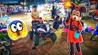 ABANG RAHEESH|| BERMAIN DI ALUN ALUN RANGKASBITUNG DAN KETEMU BADUT MICKEYMOUSE😱 #badut