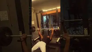 Chase the burn.#GymTok #Reels #GymLife #Fitness #Shorts #FYP #GymShorts #WorkoutVideo #FitGoals