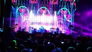 Paul McCartney - Suncorp Stadium, Brisbane, Australia (09/12/2017) Part 4 of 7