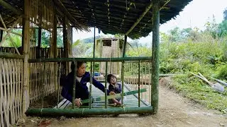 Facing a Life Without Money - A Single Mother Builds a Simple House from Bamboo Alone