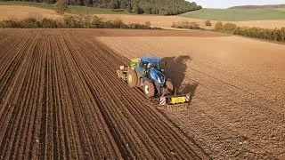Semis de c&eacute;r&eacute;ales, New Holland T7.165s et semoir Perrein novaflex 4m