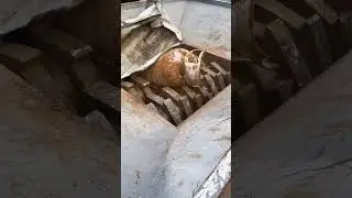 Shredding Tank Scrap | Shredder vs Scrap