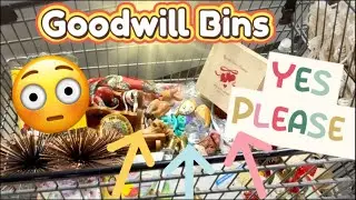Потратила 30 долларов на поиски винтажных вещей в отделе секонд-хенда Goodwill... Сегодня в стекл...