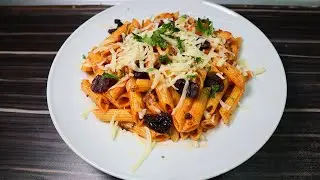 PENNE ARABIATA (Arabiata Soslu Makarna Tarifi) (Acılı Makarna Sosu Tarifi)