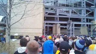 2011 Winter Classic Alumni Game crowd control fail