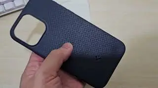 Spigen Mag Armor Tire Tread Case