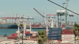 Port workers in Los Angeles could be hit hard by US-China tariffs