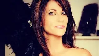 8 Questions with Ep.181........actress-author-producer Max Wasa (Paradise City)