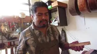 como pegar el puente a una guitarra