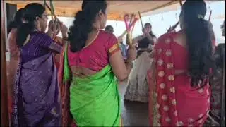 తోటి భక్తులతో ఆనందంగా కోలాటం|కృష్ణ సేవ 🙏