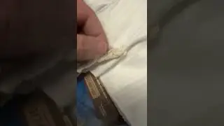 How the Ribnitzer Rebbe's Chulyos are Tied