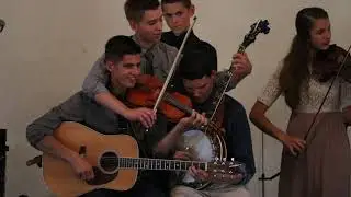 Bontrager Family Singers [Sibling Cooperation (Glory to His Name)] 07-20-19