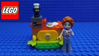 LEGO 30696 & 30697 Autumn's Waffle Stand & Nova's Doghouse Build