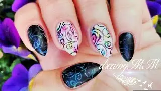 Twin Stamping Mani with Beaching Nails