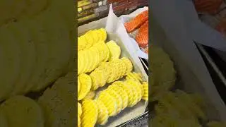 Salmon in the oven with potatoes. 🥔 