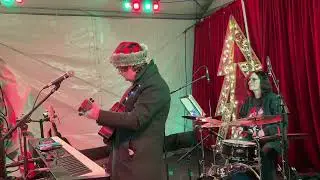 Spencer Scharf & Cindy Goldberg at Ottawa XMAS Market