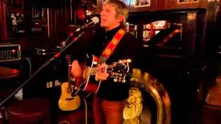 Ian Bellwood at The Ship, Leeds. ` you`ve got balls`