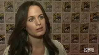 Breaking Dawn Part 2: Elizabeth Reaser COMIC-CON 2012 Interview | ScreenSlam