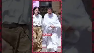 REKHA JI CAST HER VOTE #rekha #vote #rekhaji