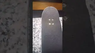 #fingerboarding #fingerboard #skateboarding #fingerskateboard #skate #maplewheels #blackriver