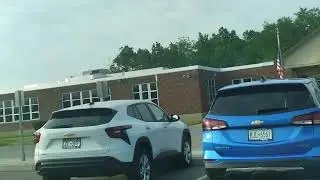 stop 🛑 sign on eagle dr near E2ccb boces lake shore center senior high school 🚸