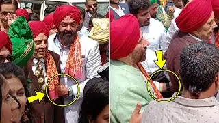 Sunny Deol And Bobby Deol Taking Care Of Father Dharmendra On This Father's Day Will Make Ur Day