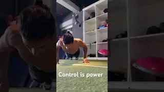 Control is power #fitgoals #finessmodel #aesthetic #strongcore #fingertippushups #ripped #shredded