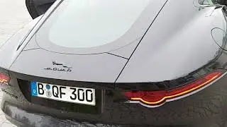 Jaguar F-Type in Schwarz Hochglanz